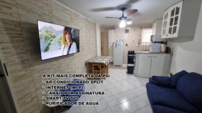Kit completa na praia da Aviação ótima localização com Ar Condicionado, WI FI, SMARTV, CANAIS, PORTARIA 24H